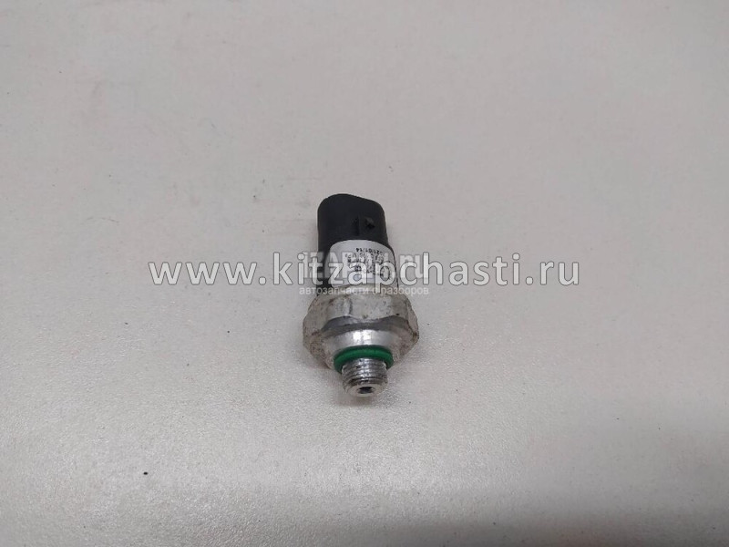 Датчик давления кондиционера  Geely Coolray 8010069300